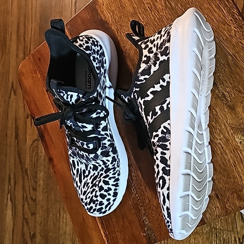 Leopard Print Adidas Tennis Shoes Sz 9
